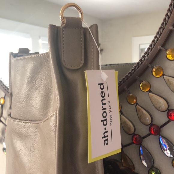 NWT Ahdorned Faux Leather Classic Messenger Crossbody w/2 Straps - Picture 7 of 7